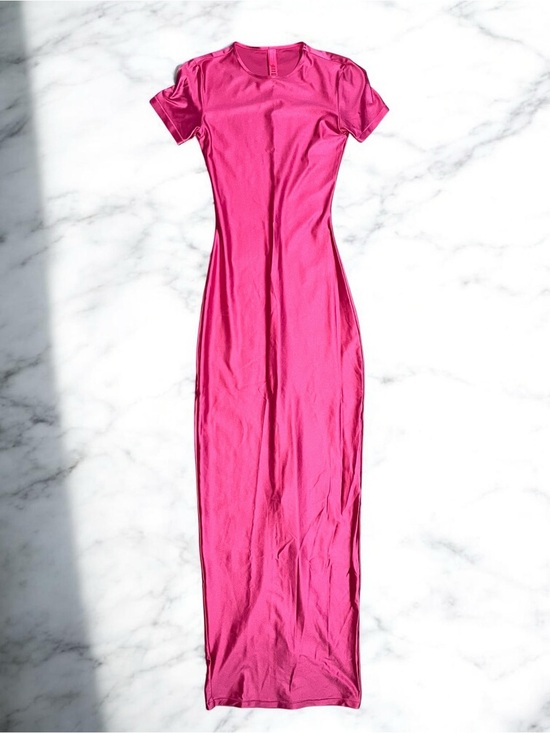 SKIMS Dresses & Skirts - SKIMS XS Hot Pink Short Sleeve Bodycon Jersey Maxi Dress Women’s Nylon Spandex